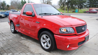 At $13,950, Are You Ready For This Custom 2001 Ford F150 Lightning To Strike?<em></em>